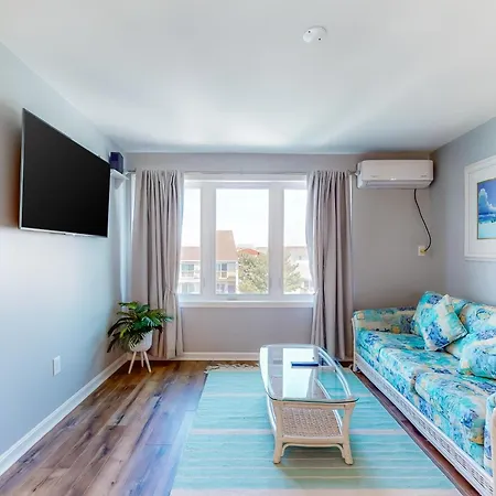 Bayshore Central 44